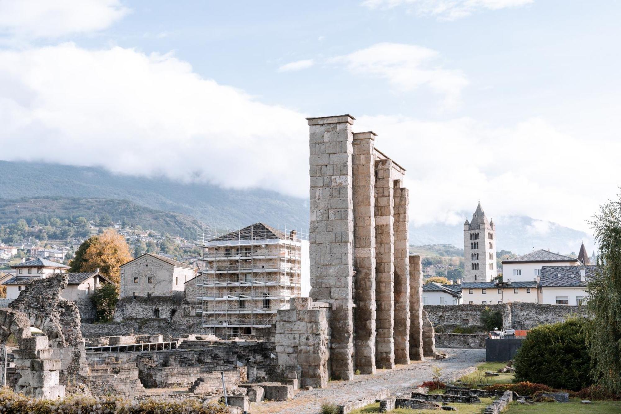 Aosta Theater Home Exterior photo